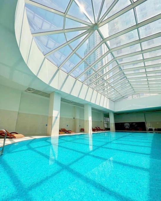 Cevahir Sky City Apartment With Spa, Pool & Fitness Included Skopje Buitenkant foto