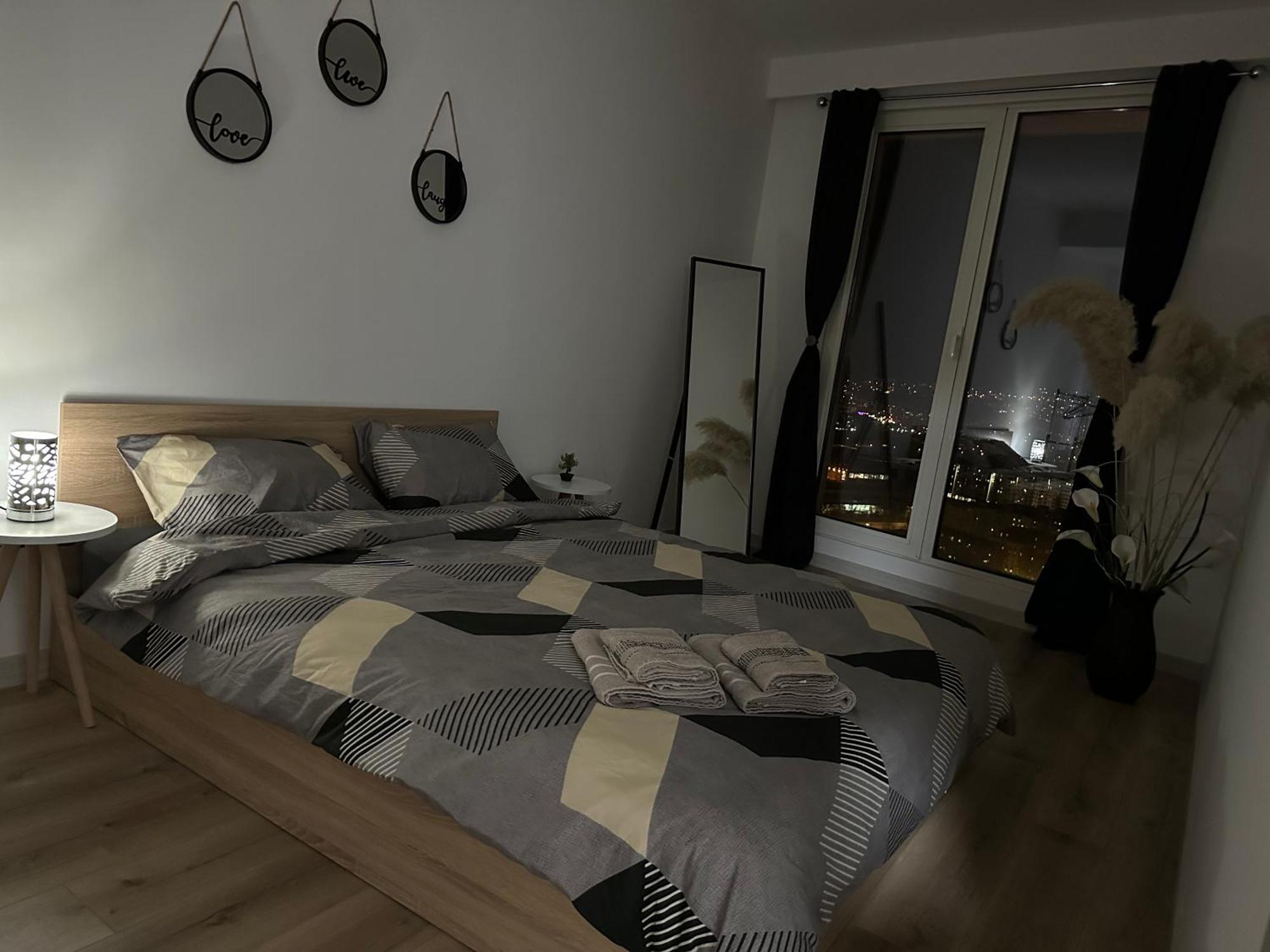 Cevahir Sky City Apartment With Spa, Pool & Fitness Included Skopje Buitenkant foto
